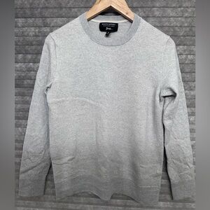 Banana Republic Light Gray Crewneck Sweater